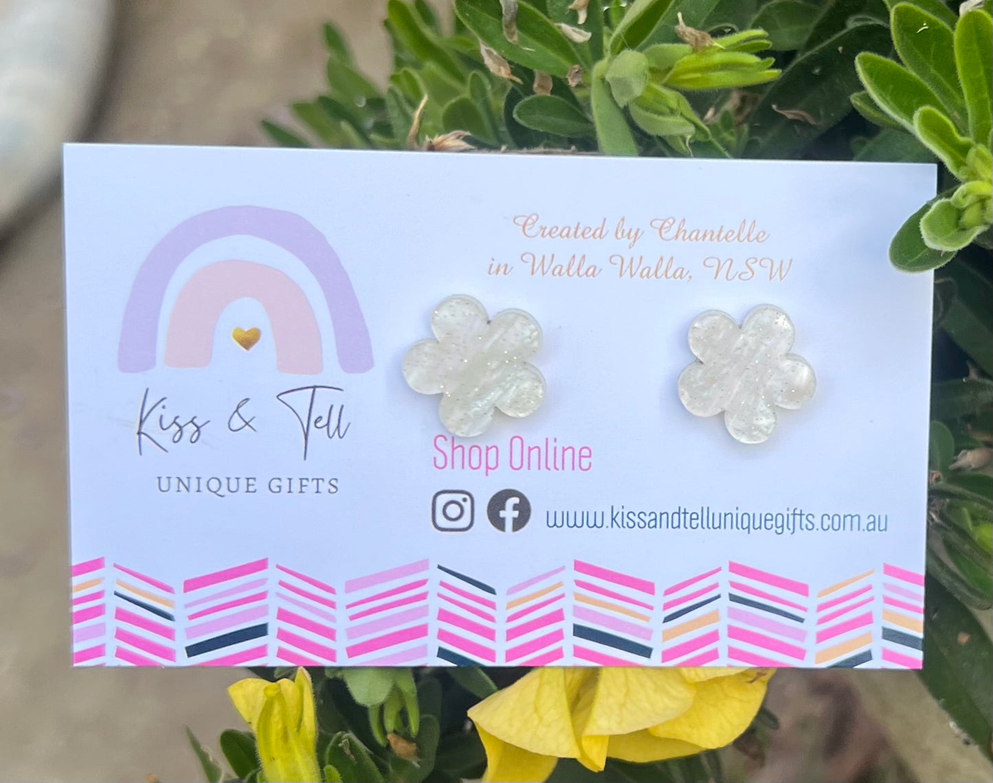 Acrylic Flower Stud Earrings