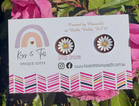 Daisy Flower Glass Stud Earrings