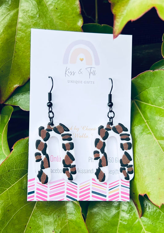 Leopard Print U-Shape Dangle Earrings