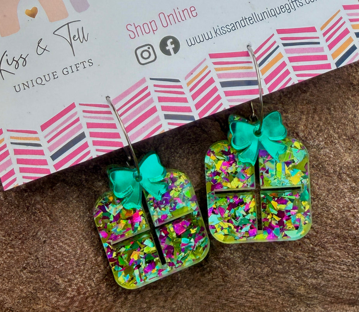* NEW Sparkling Glitter Present Hoop Earrings