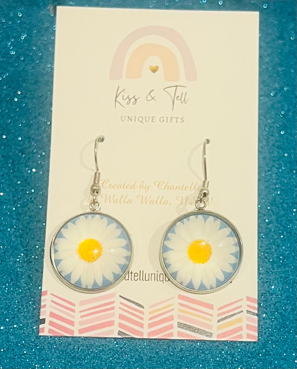 Daisy Silver Dangle Earrings