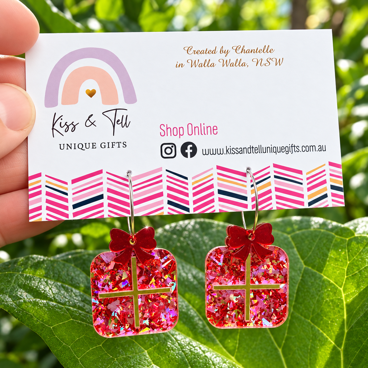 * NEW Sparkling Glitter Present Hoop Earrings