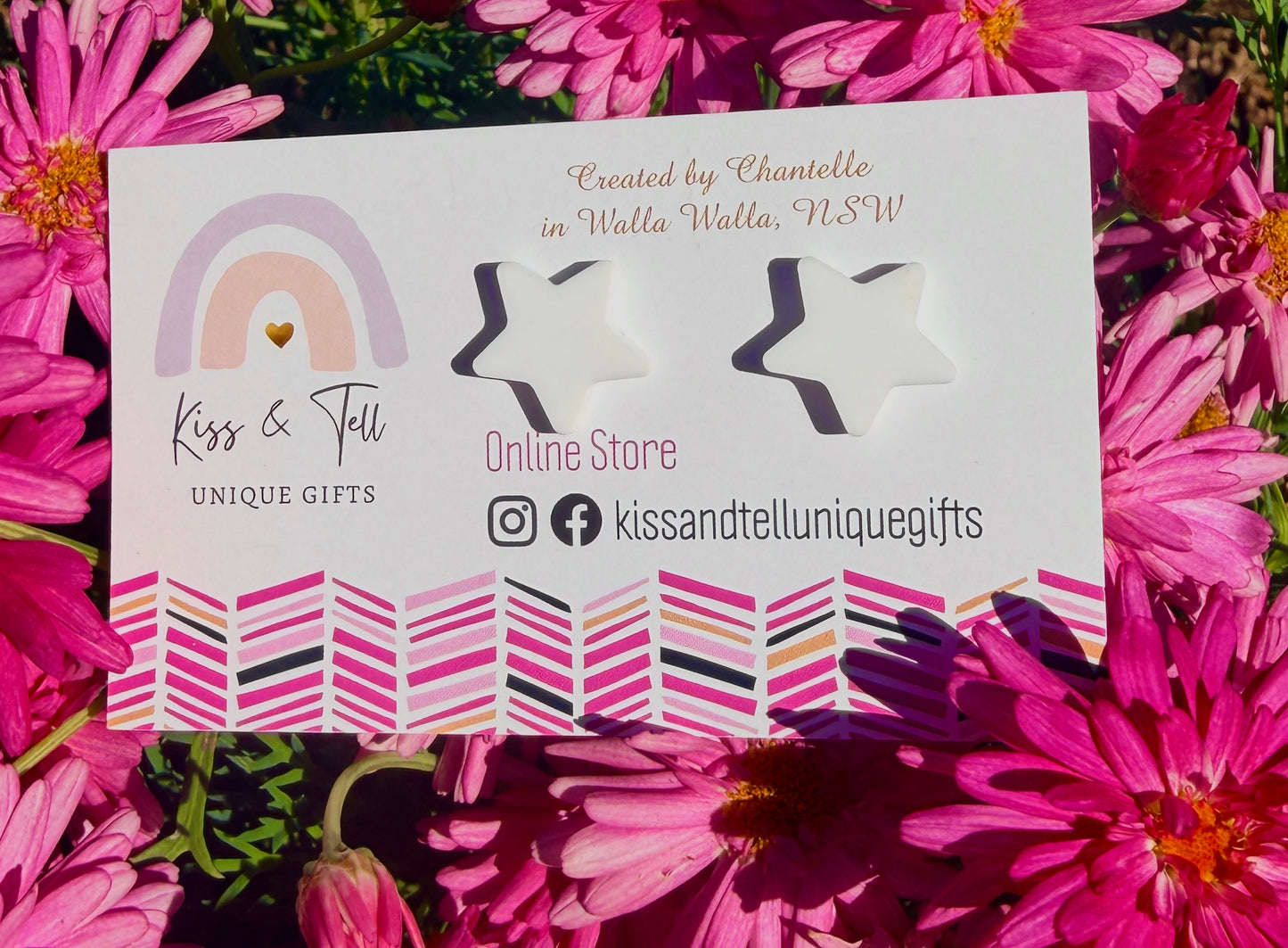 White Star Acrylic Stud Earrings