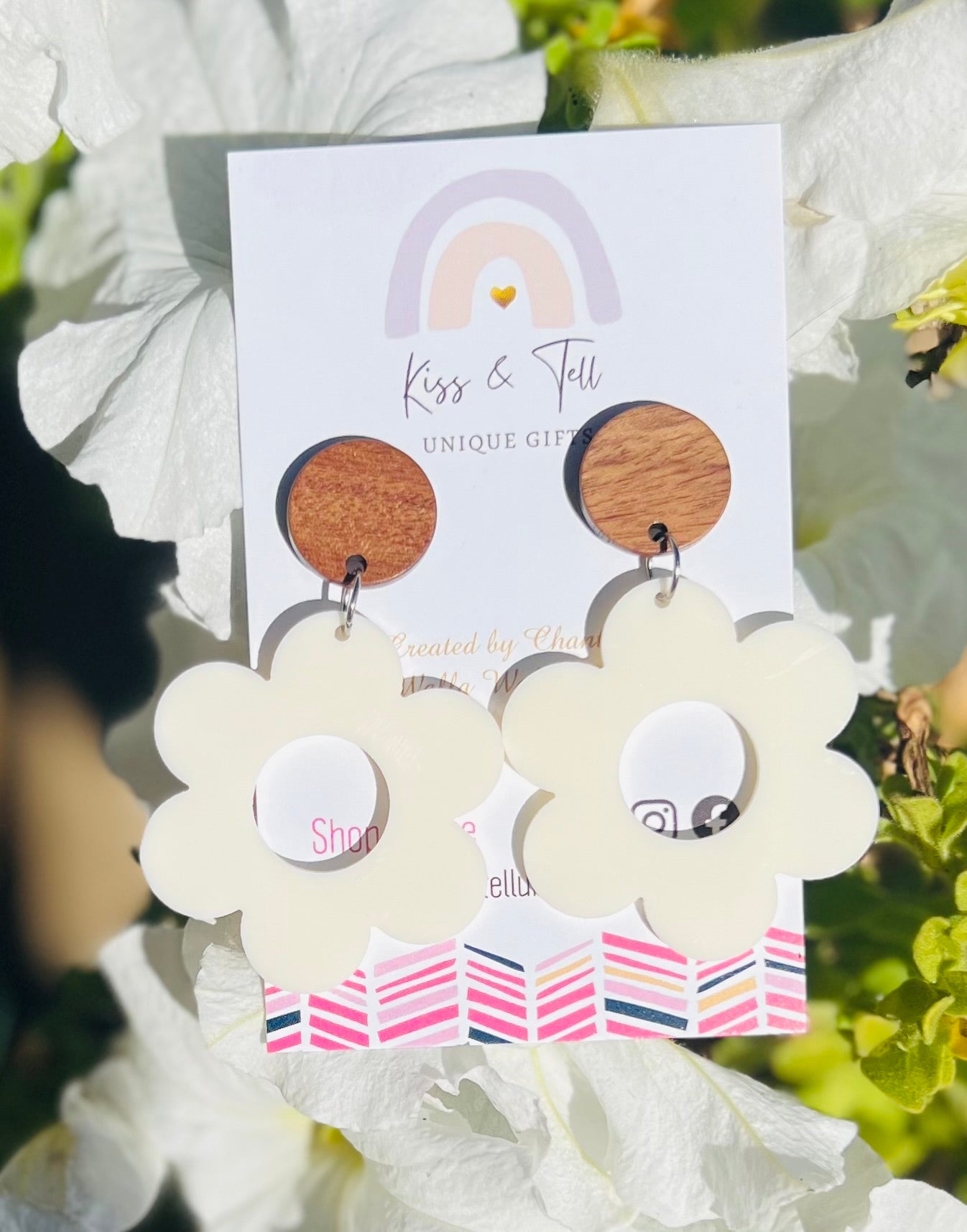 White Flower Wood-Drop Earrings