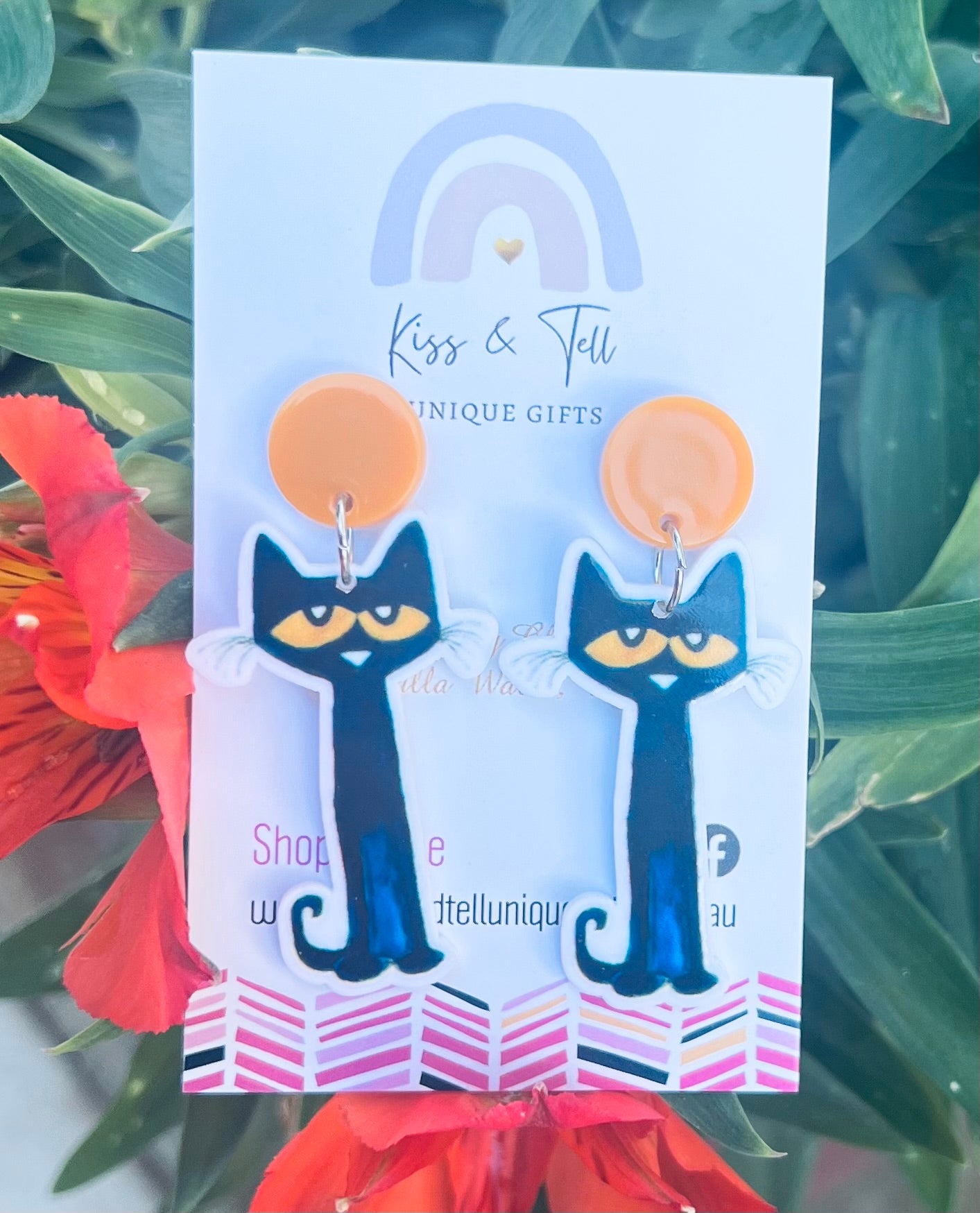 Pete the Cat Dangle Earrings