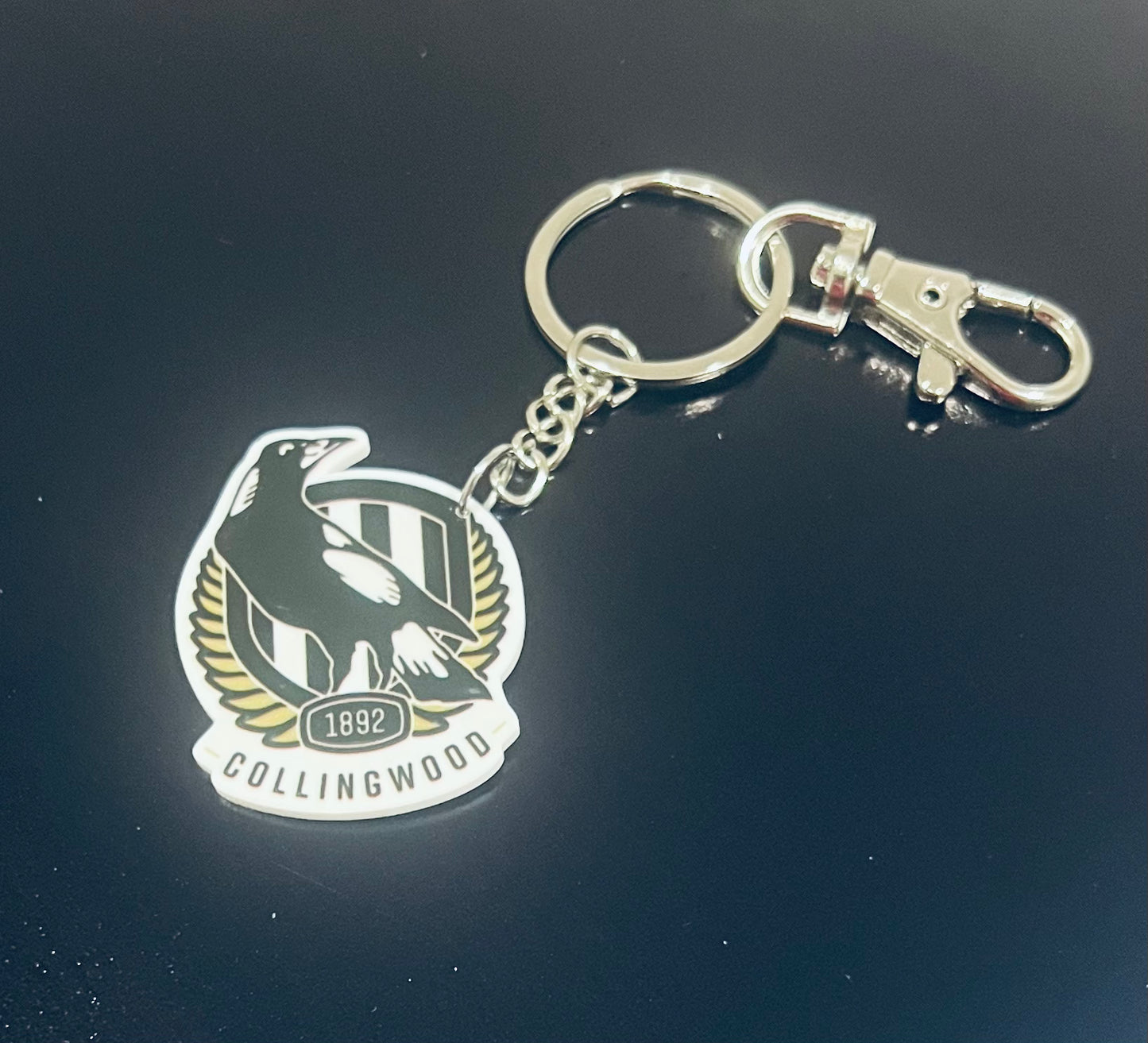 Magpies AFL Team Keyring with Hook