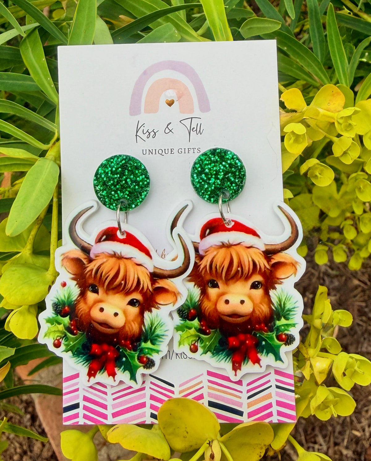 Christmas Highland Cow Dangle Earrings